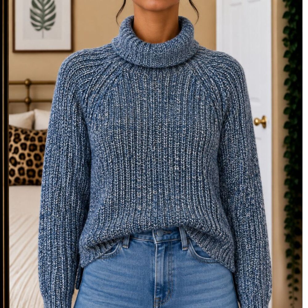 Abercrombie & Fitch Blue White Ribbed Turtleneck Sweater Cozecore Preppy Sm NWOT